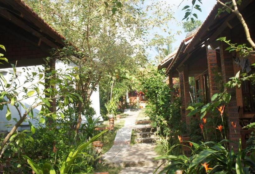 بانگلوی استاندارد, Phu Quoc Kim Bungalow On The Beach