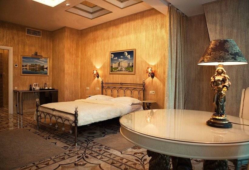 اتاق کلاس بیزنس, Imperia City