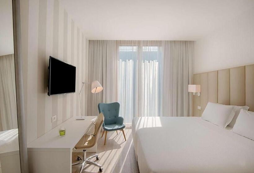 اتاق استاندارد, NH Trento