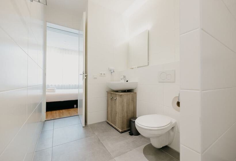3 Bedroom Apartment, Amsterdam Id Apart