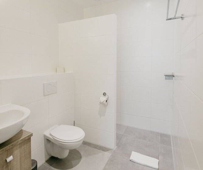Executive Studio, Amsterdam Id Apart