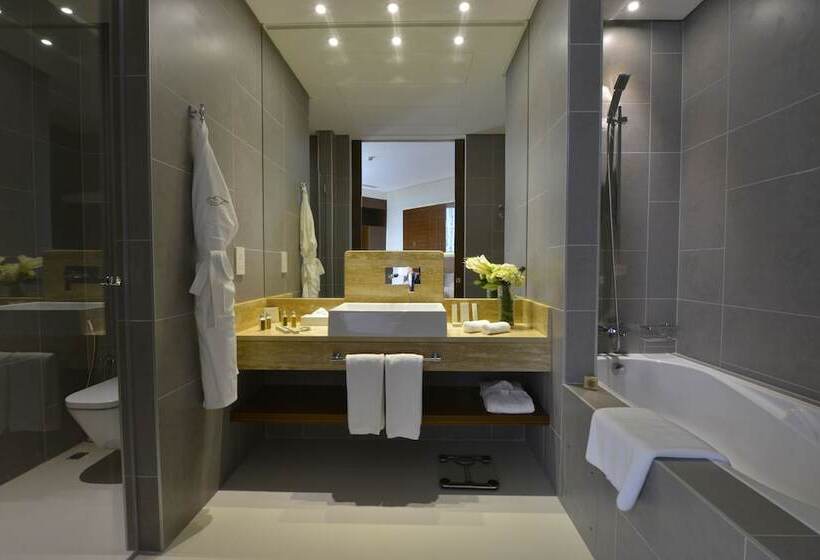 سوییت لوکس, Fraser Suites Diplomatic Area Bahrain
