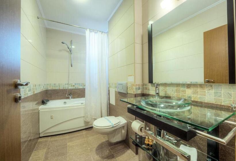 سوییت, Mpm Family Hotel Merryan