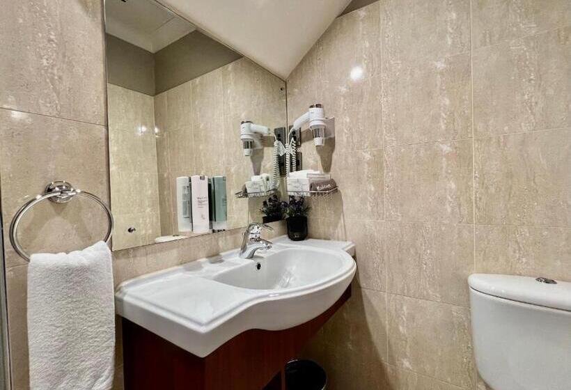 디럭스 스위트 킹 침대, Quantum Lodge Motor Inn