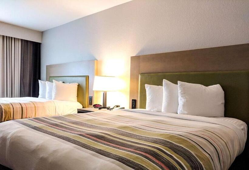 Номер Стандарт Адаптированный для Инвалидов, Comfort Inn & Suites