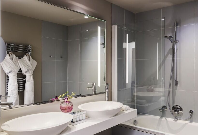 Номер Superior, Cures Marines Hotel & Spa Trouville   Mgallery Collection