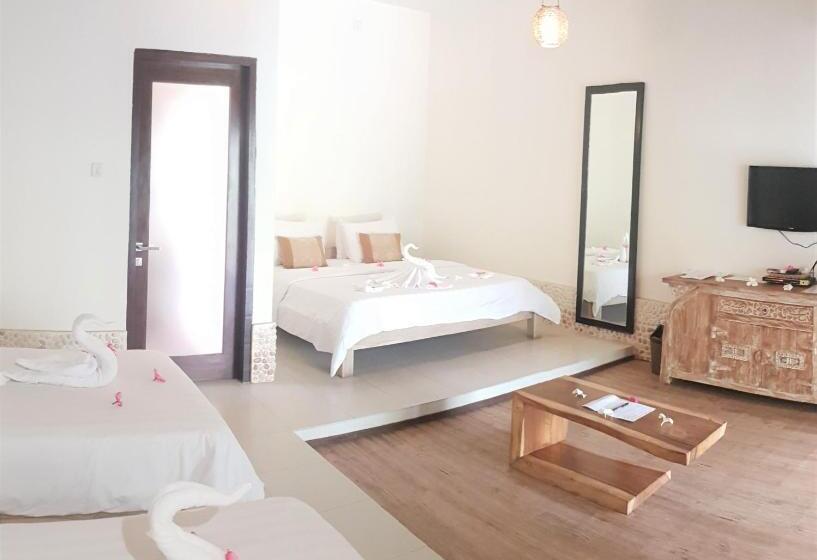 Family Suite, Samba Villas Beachfront View