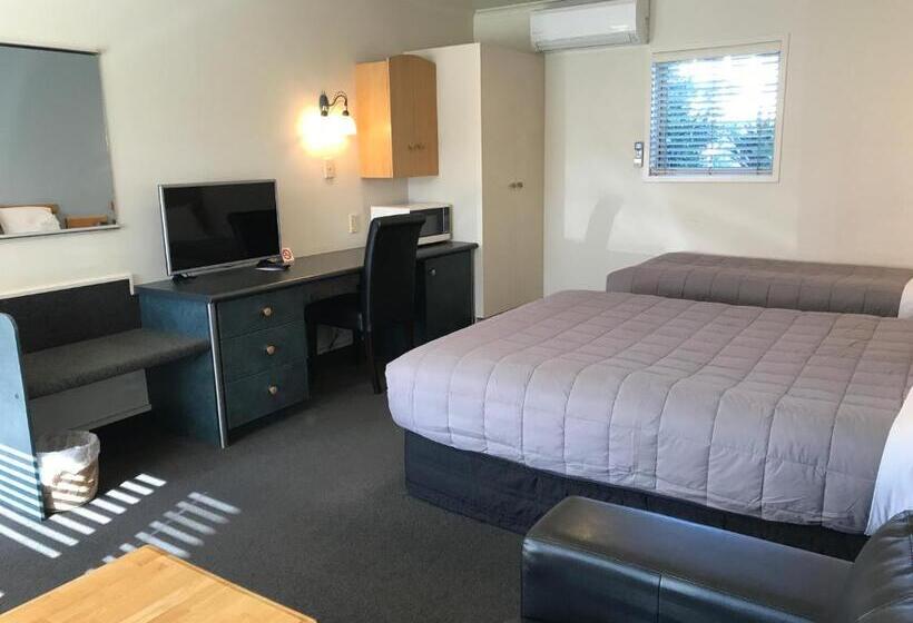 Номер Стандарт, Pacific Harbour Motor Inn