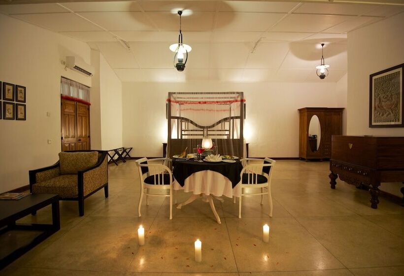 Standard Bungalow, Mountbatten Bungalow