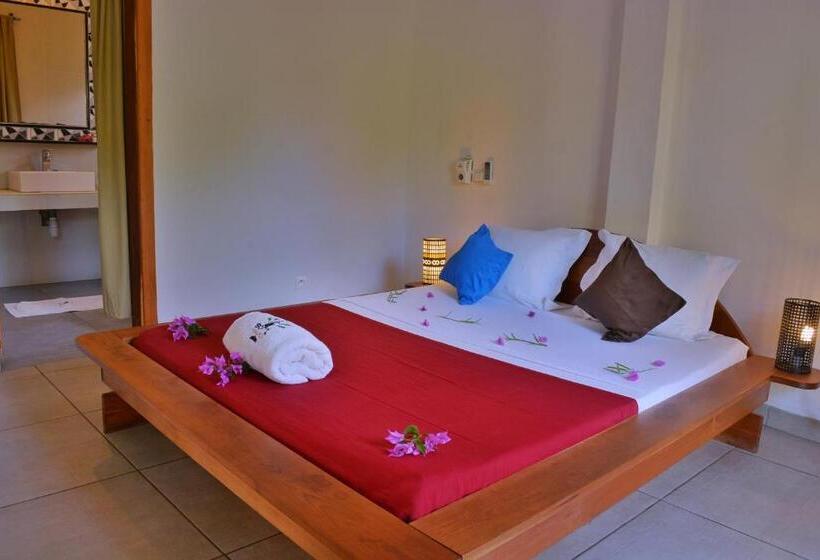 استودیوی استاندارد, Hôtel Résidence Sarimanok