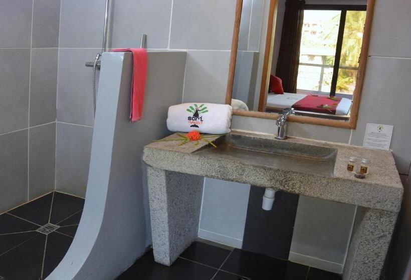 اتاق استاندارد با بالکن, Hôtel Résidence Sarimanok