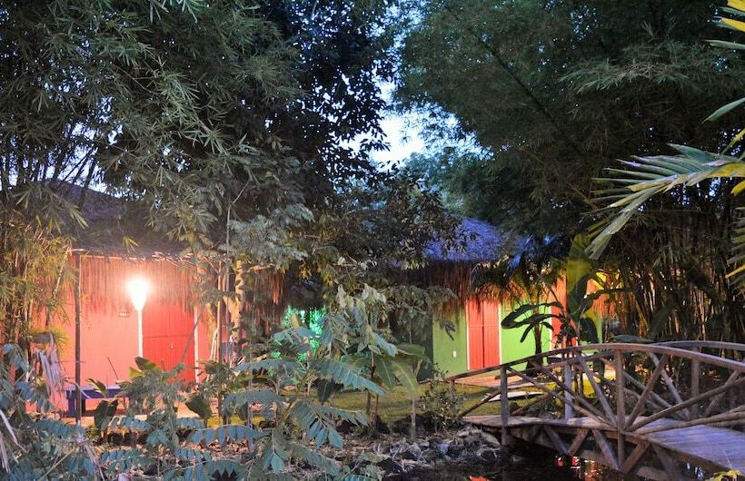 بانگلوی استاندارد, Butterfly House Bahia