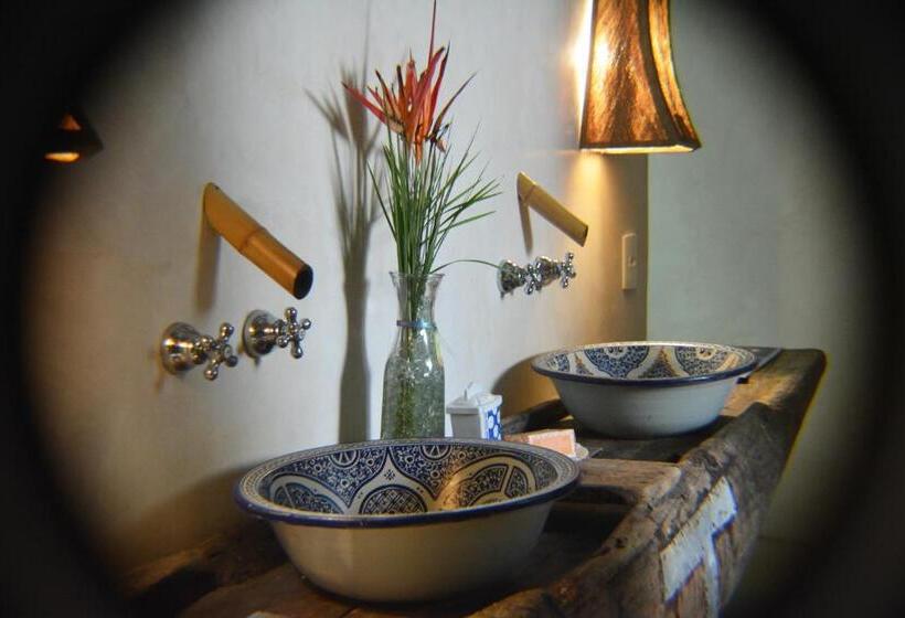 بانگلوی استاندارد, Butterfly House Bahia