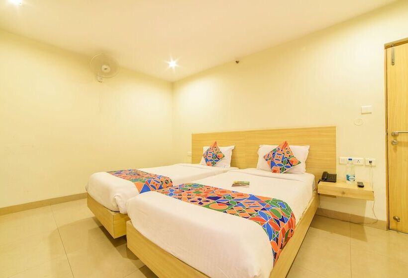 Номер Deluxe, Oriva Vinflora Residency   Jubilee Hills