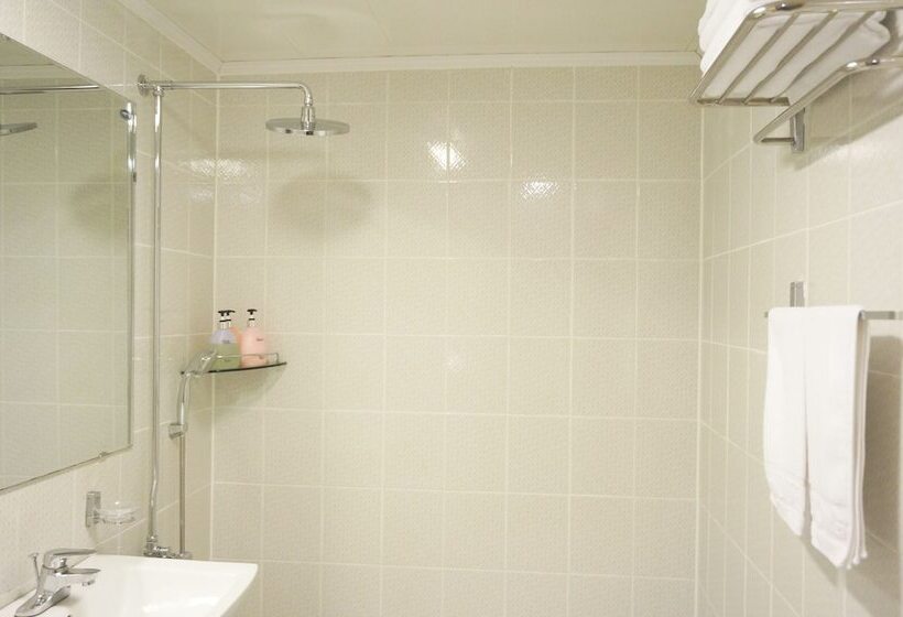 Quarto Triplo Estandar, First Stay Myeongdong
