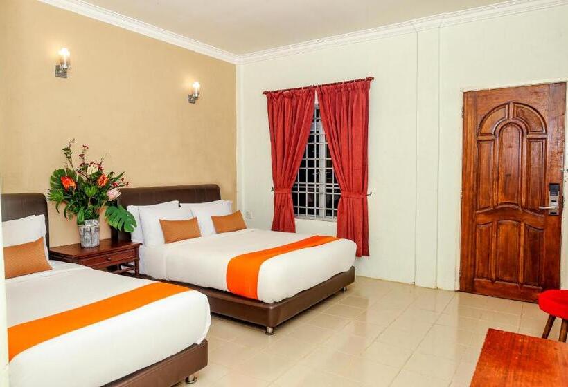 수피리어 트리플 룸, Langkapuri Resort Langkawi
