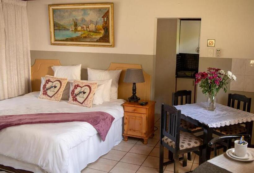 استودیوی استاندارد, Lincoln Cottages Bnb & Self Catering