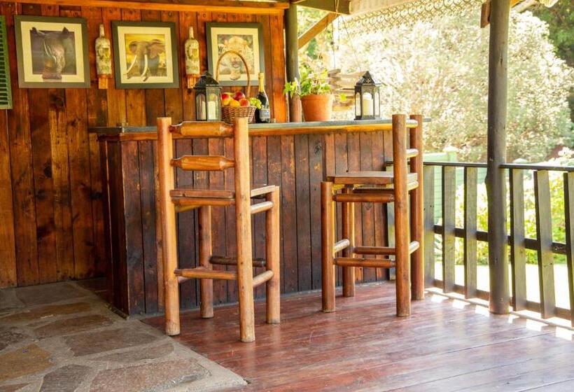 استودیوی استاندارد, Lincoln Cottages Bnb & Self Catering