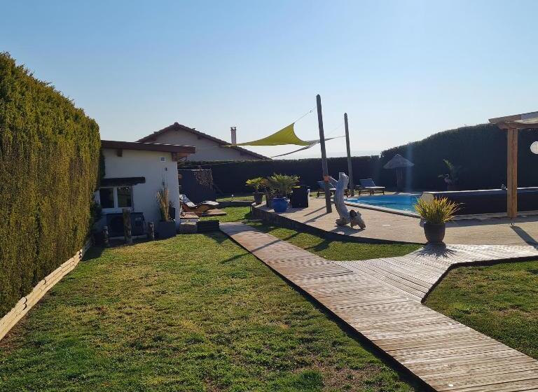 Номер Стандарт, Le13depic, Gite, Spa, Sauna, Piscine, Massage, Repas, Adult Only