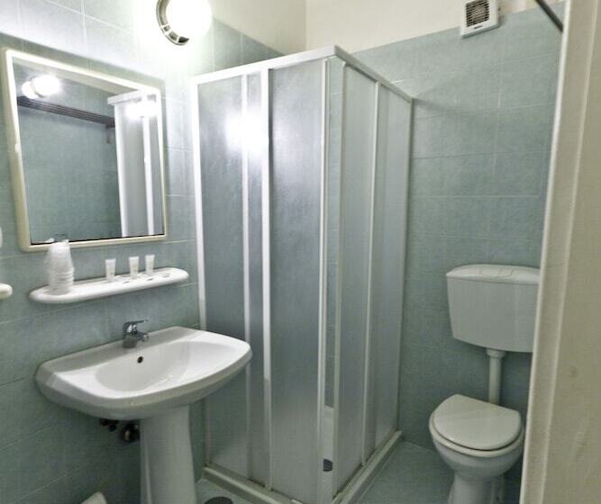 Camera Tripla Standard, B&b Medinaples