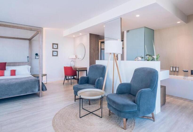 سوییت با چشم‌انداز استخر, Iberostar Selection Llaut Palma - Adults Only