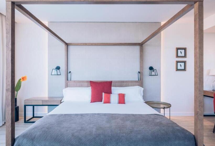سوییت با چشم‌انداز استخر, Iberostar Selection Llaut Palma - Adults Only