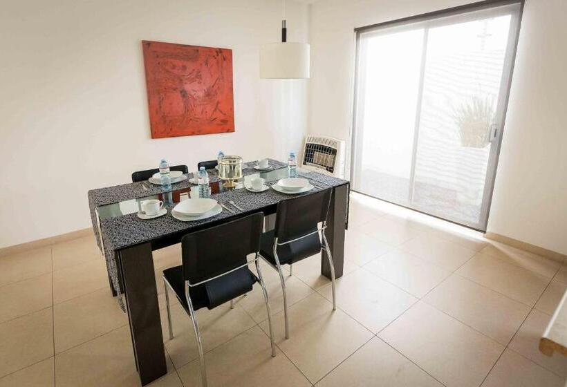 ویلای 3 خوابه, Redwood Villas Zona Industrial San Luis Potosi