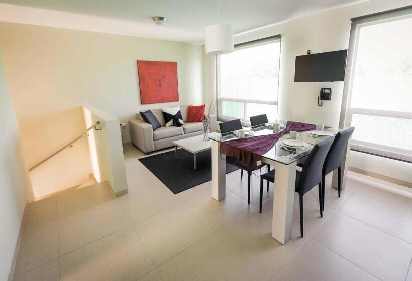 اتاق استاندارد با 2 تخت دوبل, Redwood Villas Zona Industrial San Luis Potosi