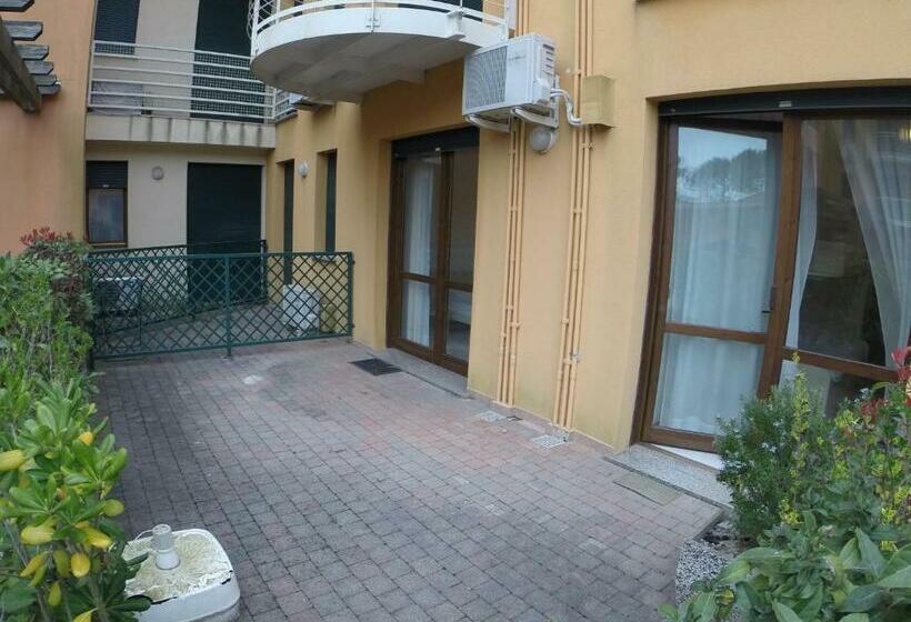 آپارتمان 1 خوابه همکف, Corallo Cavallino
