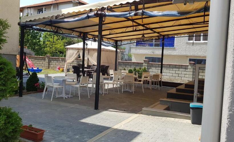 חדר דלוקס נוף לים, Mida