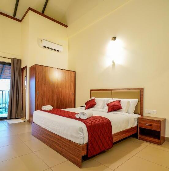 디럭스 룸 킹사이즈 침대, Fern Tree Resort