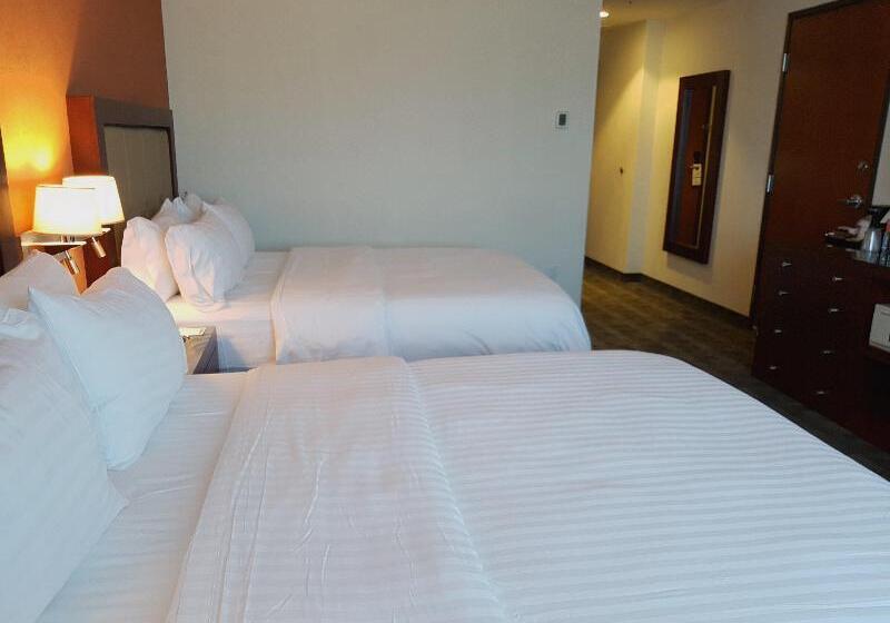 Quarto Estandar, Holiday Inn & Suites Plaza Mayor, An Ihg