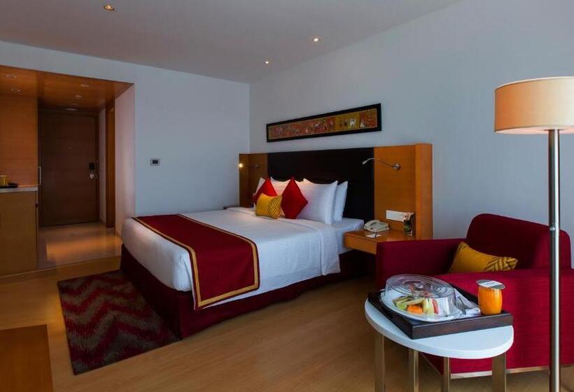 Номер Superior Кровать Куин, Mercure Hyderabad Kcp Banjara Hills, An Accor