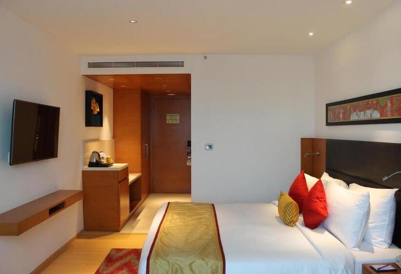 Номер Стандартный Кровать Куин, Mercure Hyderabad Kcp Banjara Hills, An Accor