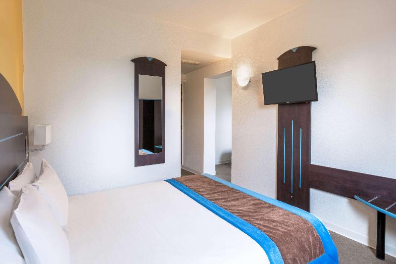 Семейный Номер, Sure Hotel By Best Western Saint Amand Les Eaux