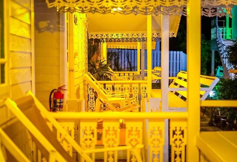 اتاق لوکس, Baan Luang Harn
