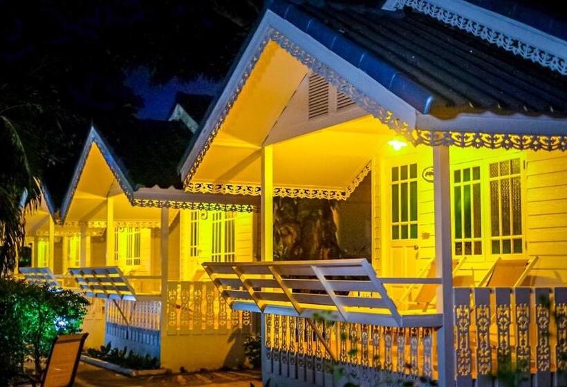 اتاق لوکس, Baan Luang Harn