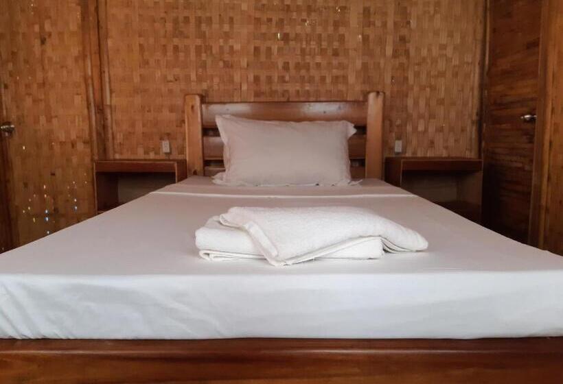 Номер Deluxe Вид на Море с Балконом, Gasa Sea Park   Traveller S Inn