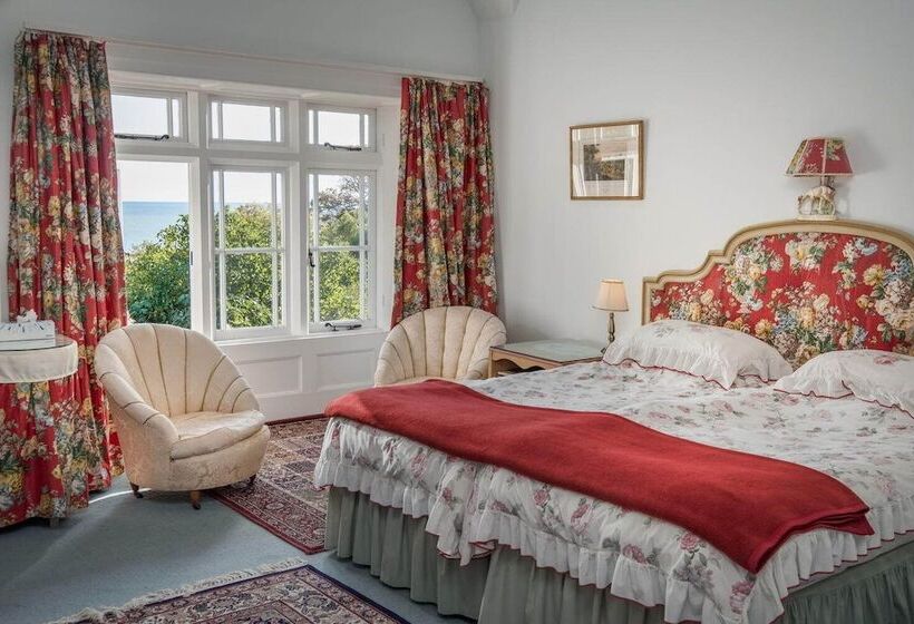 Номер Стандарт, Lisle Combe