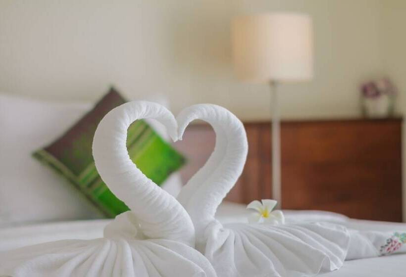 디럭스 룸, Baan Nilrath Hotel   Sha Extra Plus