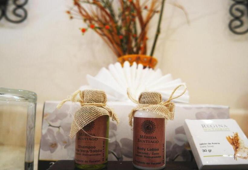 מיטת קינג בסוויטה, Merida Santiago Hotel Boutique