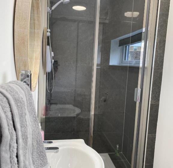 キングサイズベッドのデラックススイート, The Pilot Boat Inn, Isle Of Wight