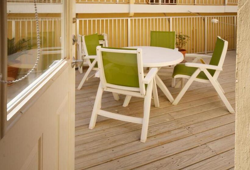 Апартаменты 2 Спальни, Windjammer Resort And Beach Club