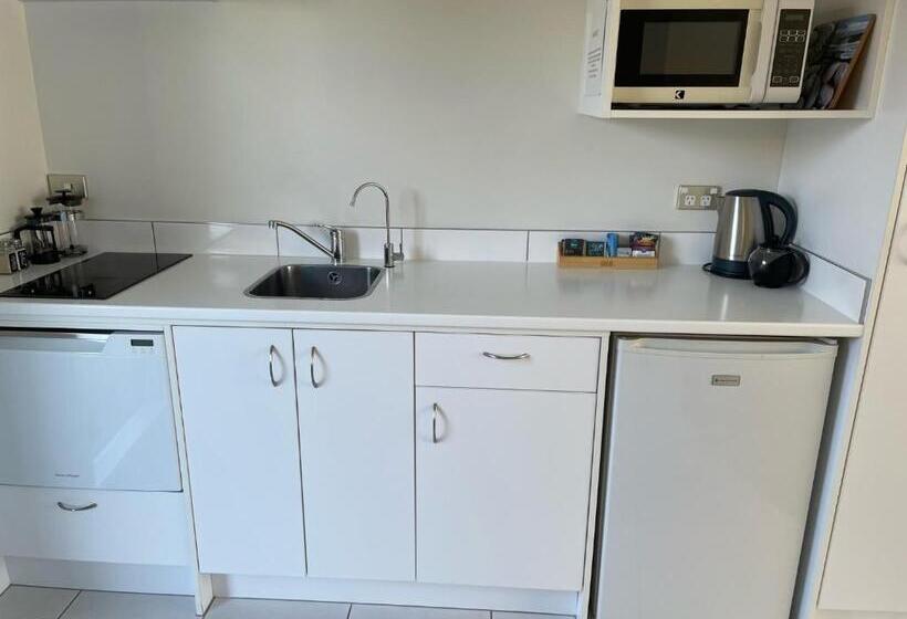 Стандартный Номер Кровать Кинг, Carters By The Sea Beachside Studio Apartments