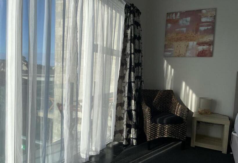 Стандартный Номер Кровать Кинг, Carters By The Sea Beachside Studio Apartments