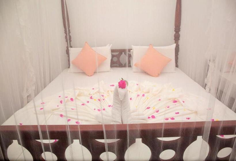 Трехместный Номер Deluxe, Pearl Mirissa