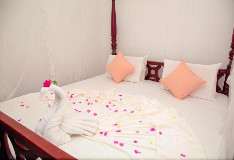 Трехместный Номер Deluxe, Pearl Mirissa