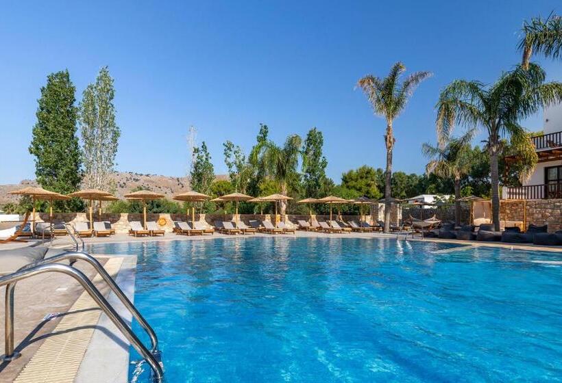 سوئیت با وان آب گرم, Costa Lindia Blue Star   Adults Only