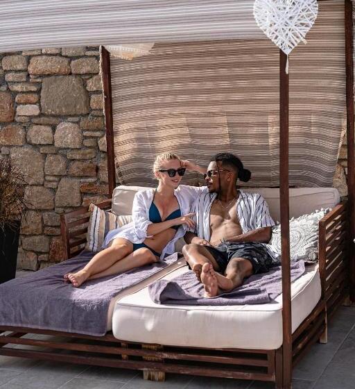 سوییت سوپریور, Costa Lindia Blue Star   Adults Only