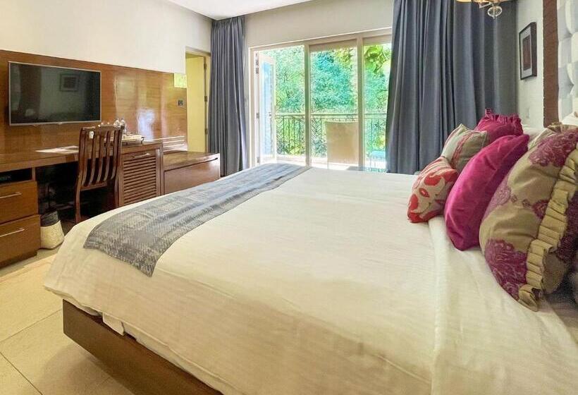 חדר סטנדרט פנימי, Acron Waterfront Resort